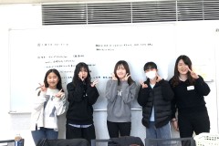 参加者の皆さんで全体写真撮影。