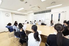 今回は約２０名近くの参加者にお集まりいただきました。