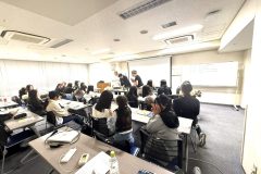 ウクライナの伝統芸術のセッションの様子