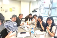 15歳から18歳までと近い年齢層でしたので、共通の話題も多くガールズトークにも花が咲きました。