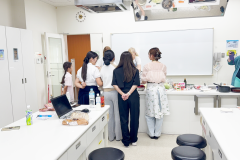 お料理教室のような感じでした。