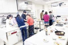 最年少者は12歳の中学生の女の子でした。