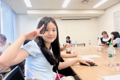 可愛くポーズを決めてくれました。