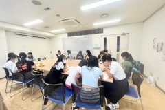 最初は初対面の人も多かったので1対1のフリートークを10分間やりました。